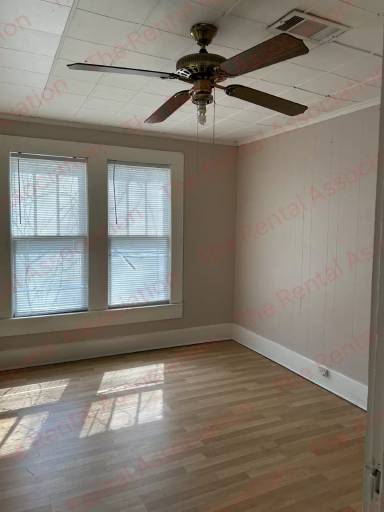 Main picture of 301 E Mississippi Ave