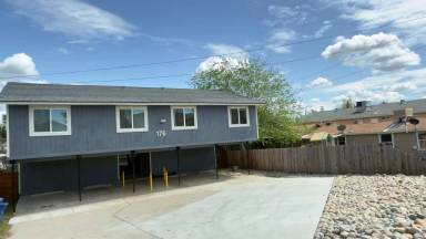 Main picture of 176 Pomegranate St