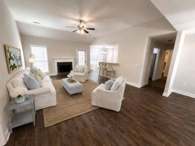 Main picture of 217 Stillwater Dr
