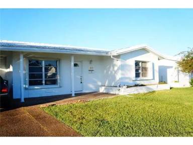 Main picture of 8411 NW 59th St
