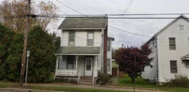 Main picture of 529 Mahoning St