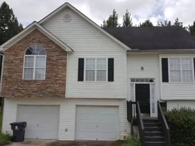 Main picture of 4044 Robin Cir