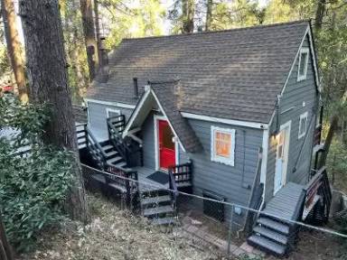 Main picture of 23742 Lakeview Dr