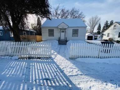 Main picture of 805 W Main Ave