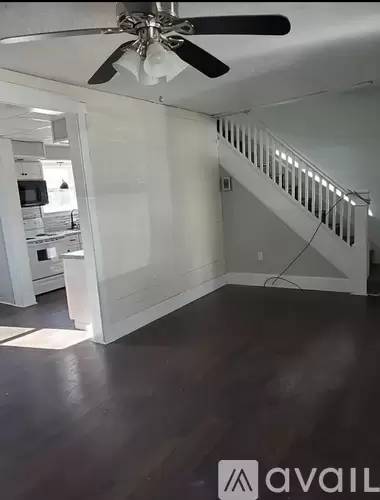 Main picture of 11 S Jackson St