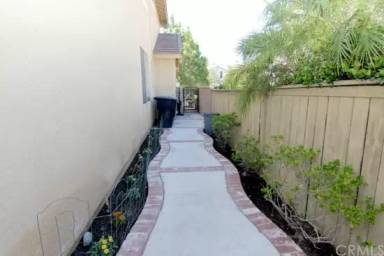 Main picture of 4395 Leonard Way