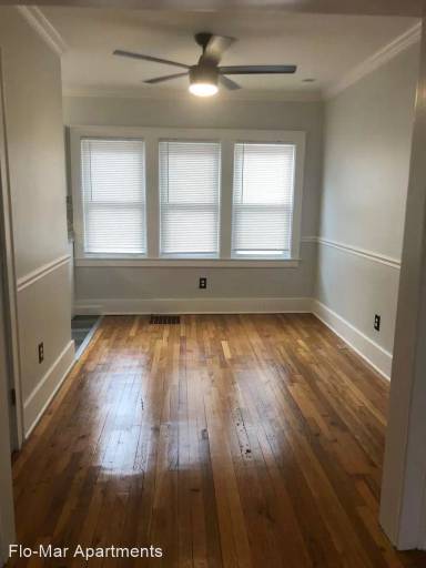 Main picture of 230 N Summit St