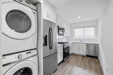 Main picture of 17302 Ermanita Ave