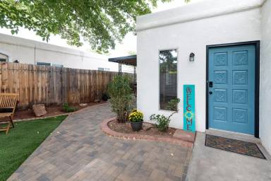 Main picture of 2113 Chelwood Park Blvd NE