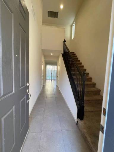 Main picture of 2562 Legacy Dr