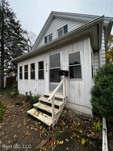 Main picture of 214 16th Ave