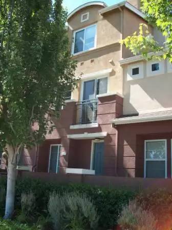Main picture of 752 City Walk Pl