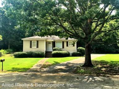 Main picture of 10 Cedar Knl