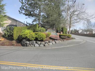 Main picture of 7404 84th Pl NE