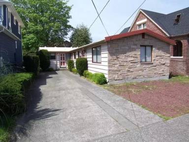 Main picture of 2545 57th Ave SW