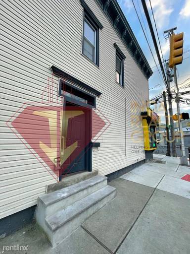 Main picture of 1526 43rd St