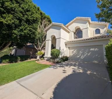 Main picture of 2242 W Myrtle Dr