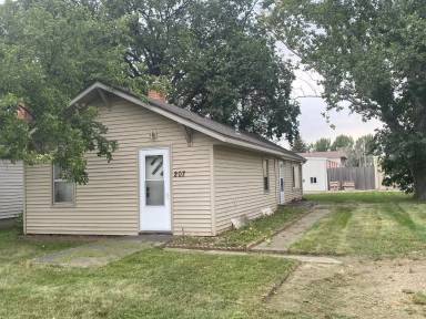 Main picture of 207 W Sweet Ave