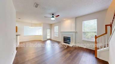 Main picture of 301 Ivy Lakes Dr