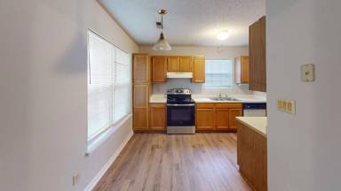 Main picture of 5921 Amity Springs Dr