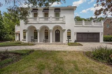 Main picture of 1731 Windsor Dr