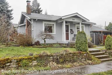 Main picture of 2207 C St
