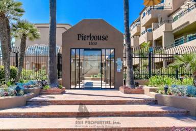 Main picture of Pier House Apartments