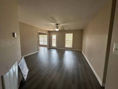 Main picture of 469 Maggie Loop