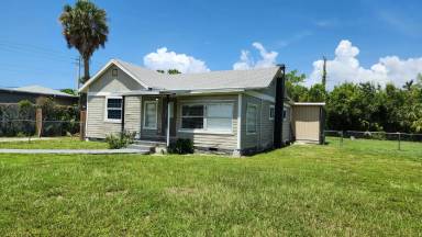 Main picture of 453 Solona St