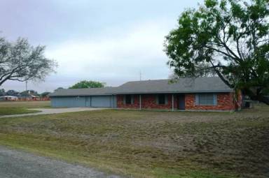 Main picture of 6822 Lake View Dr