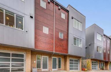 Main picture of 315 14th Ave E