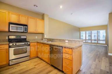 Main picture of Gaslamp City Square Condos
