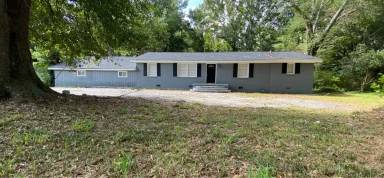 Main picture of 1624 E Fayetteville Rd