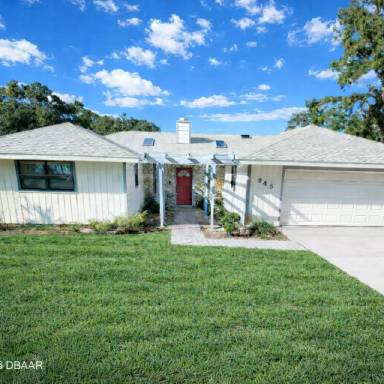 Main picture of 945 Bramble Bush Cir W