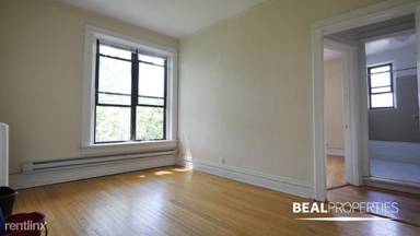 Main picture of 428-438 W Belden Ave
