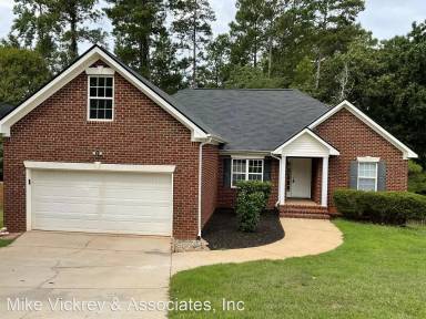 Main picture of 304 Scarlett Ct