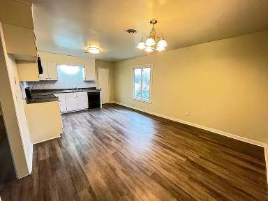 Main picture of 1206 Salsbury St