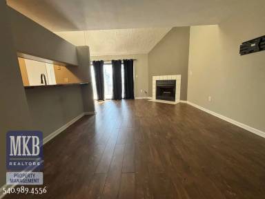 Main picture of 3366 Forest Ct