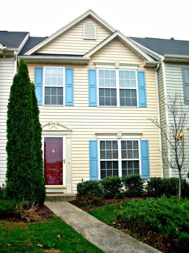 Main picture of 2413 Valleymeade Pl