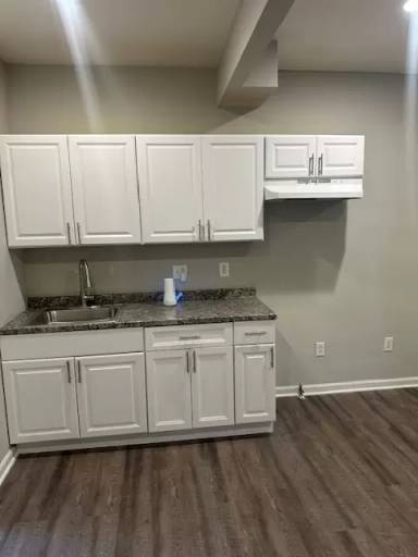 Main picture of 1658 E 25th St