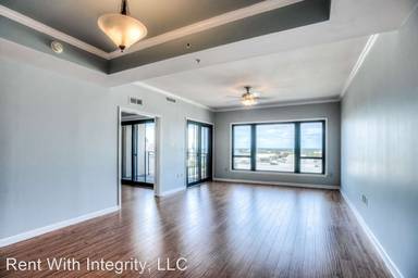 Main picture of 121 N Monroe St