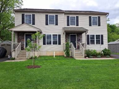 Main picture of 1025 James Ave