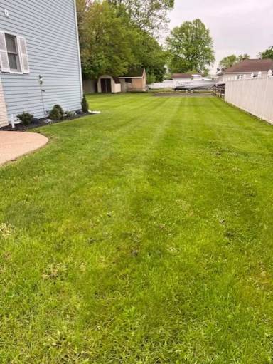Main picture of 4273 W Lake Rd