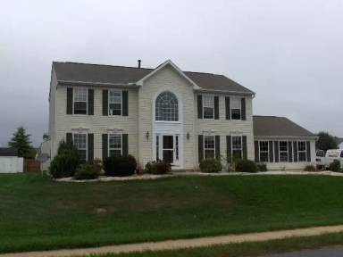 Main picture of 405 Maplewood Dr