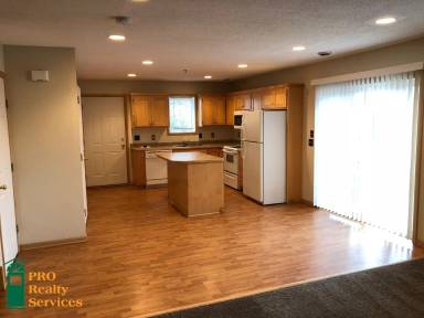 Main picture of 8102 Pleasant View Dr NE