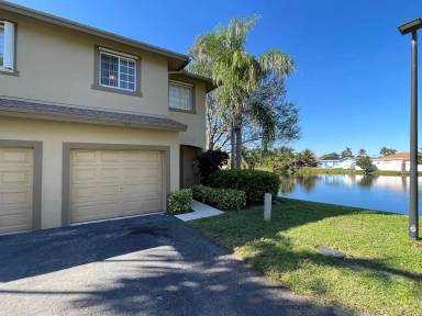 Main picture of 7423 SW 8th St
