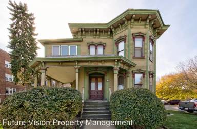 Main picture of 415 E Galena Blvd