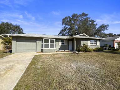 Main picture of 9893 47th Ave N