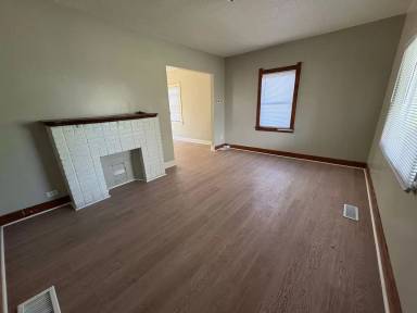 Main picture of 1489 Berdan Ave