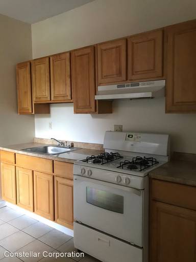 Main picture of 4620 Woodland Ave